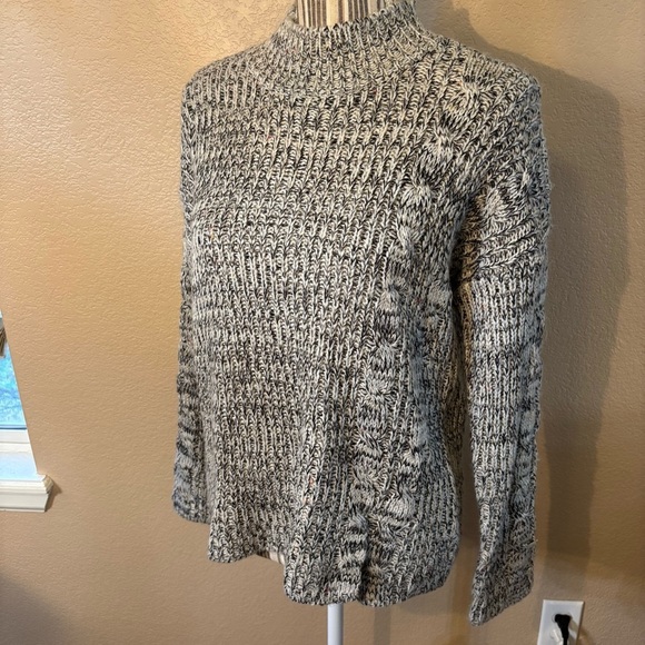 Romeo & Juliet Couture Sweater Large Black and Cream Mock Turtleneck Knit Cozy - Picture 7 of 16